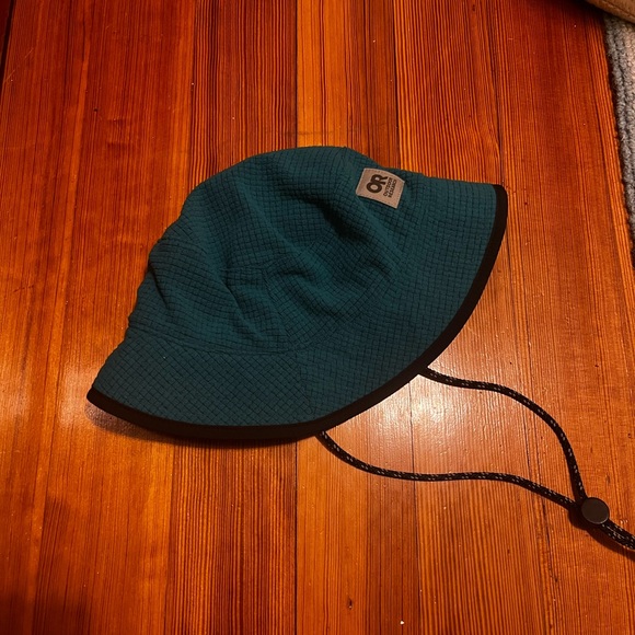 NWOT Outdoor Research waffle bucket hat - Picture 3 of 3